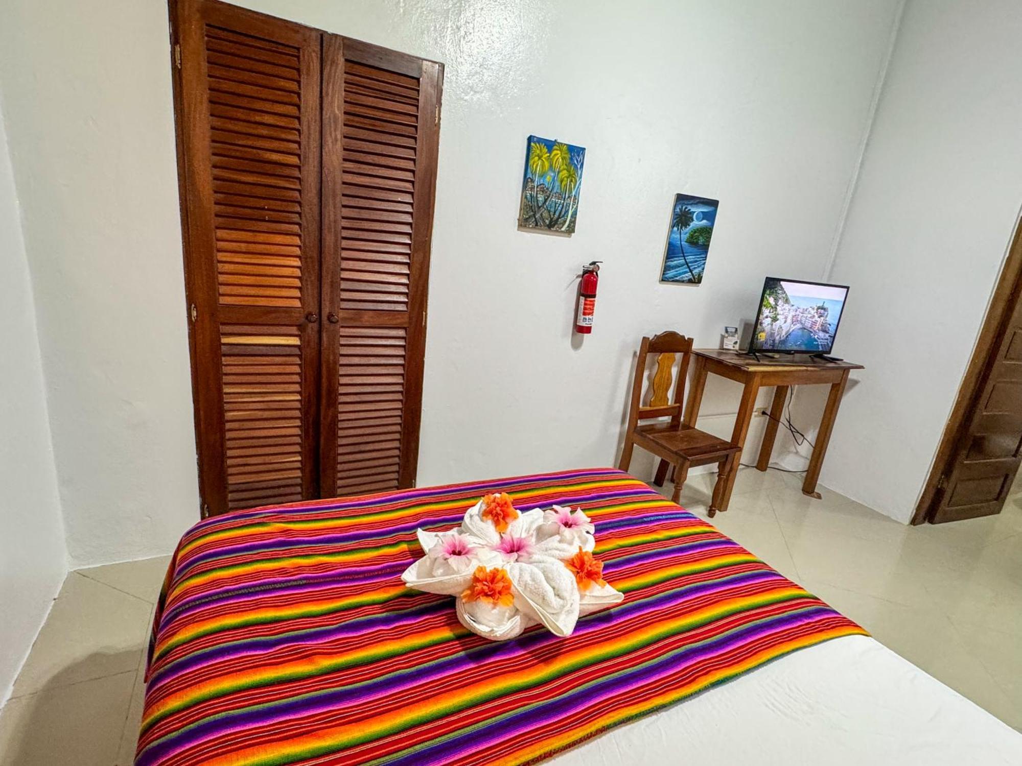 Caribbean Shores Belize Hopkins Bagian luar foto